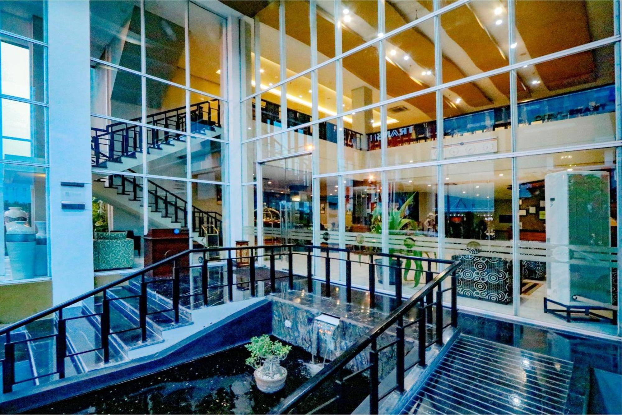Hotel Dafam Pekalongan Exteriér fotografie