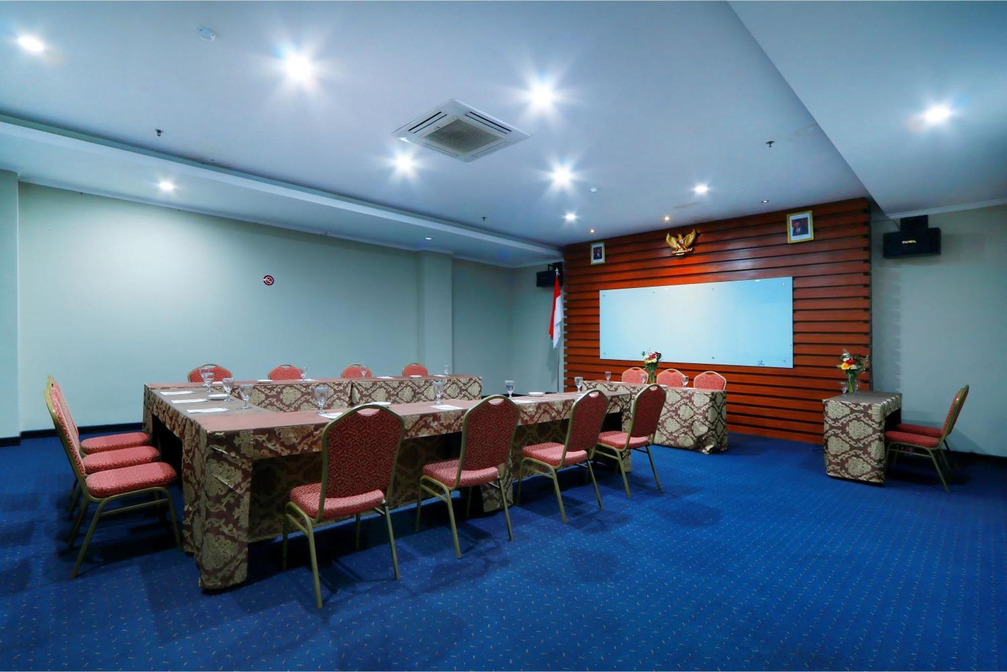 Hotel Dafam Pekalongan Exteriér fotografie