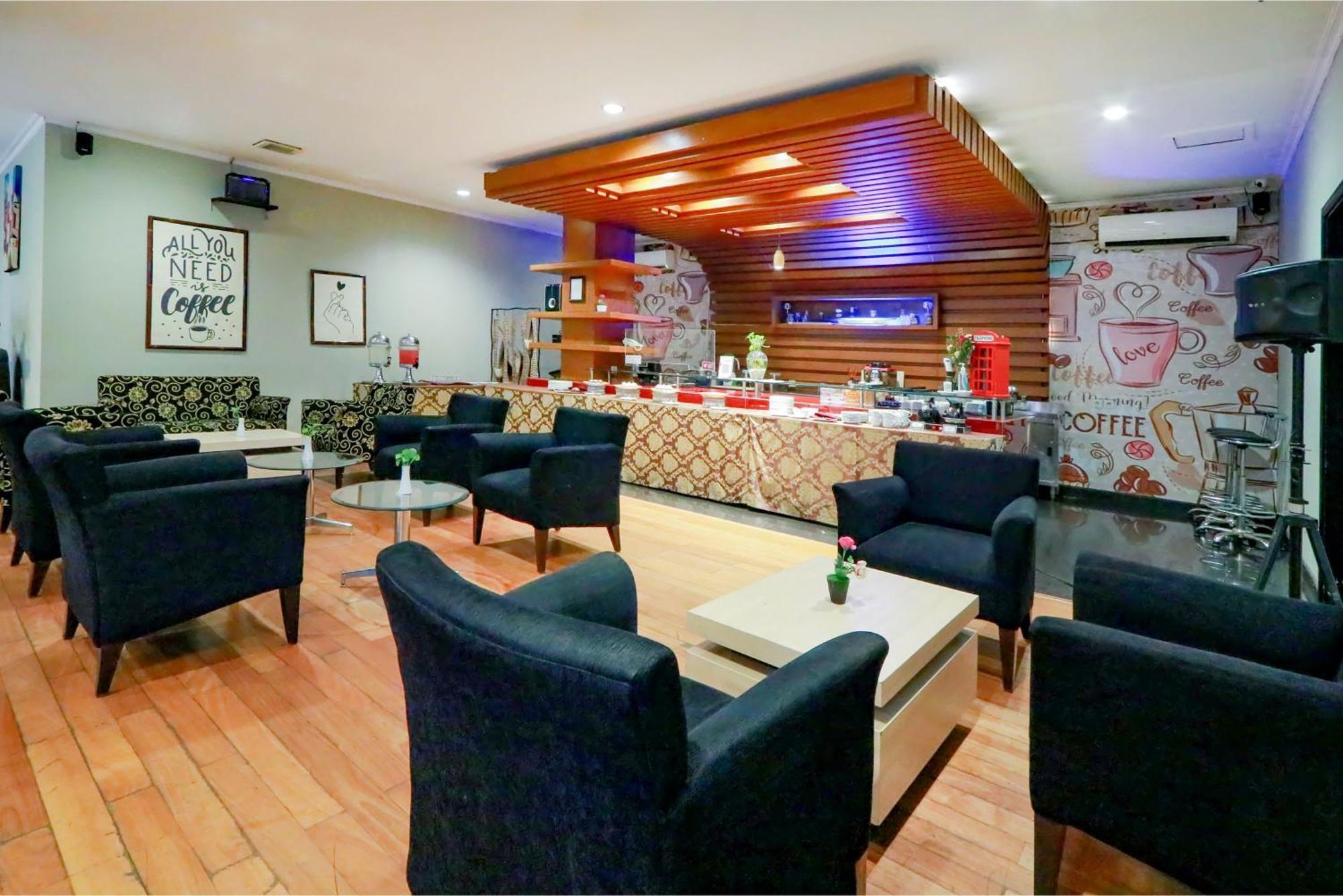 Hotel Dafam Pekalongan Exteriér fotografie
