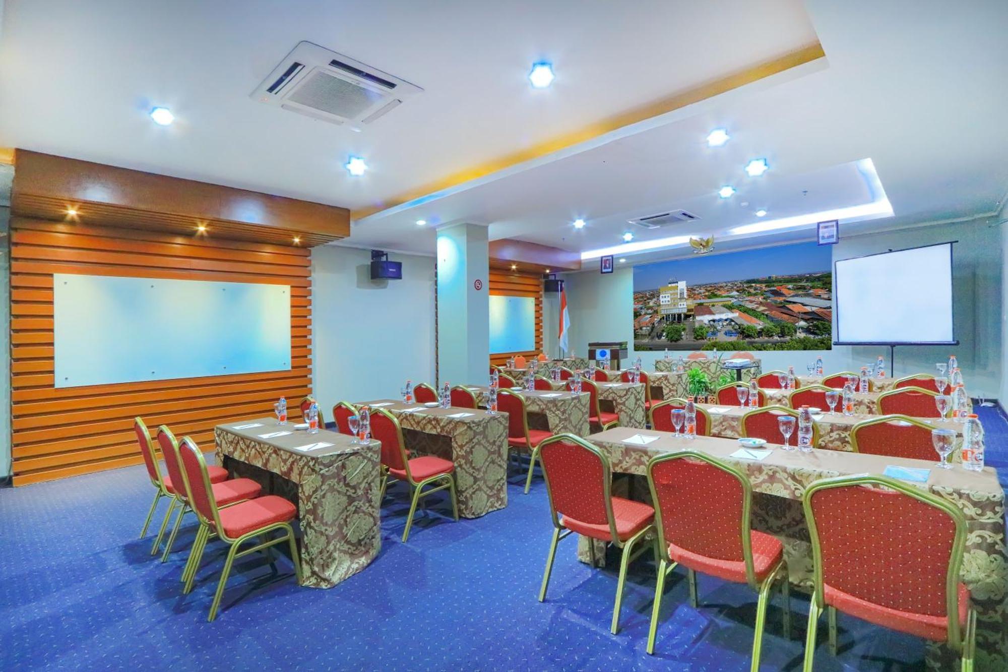 Hotel Dafam Pekalongan Exteriér fotografie