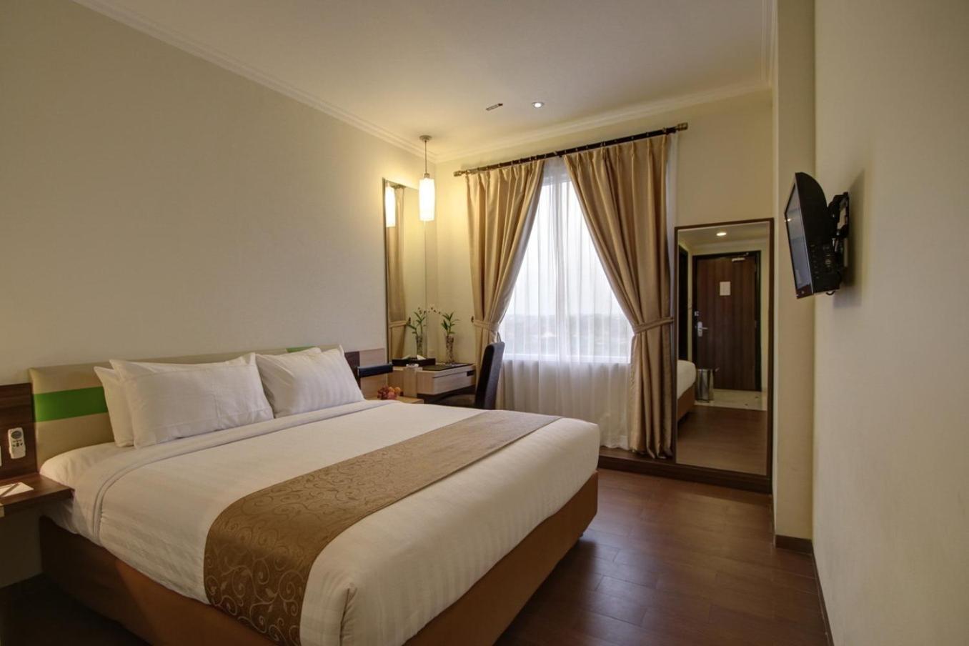 Hotel Dafam Pekalongan Exteriér fotografie